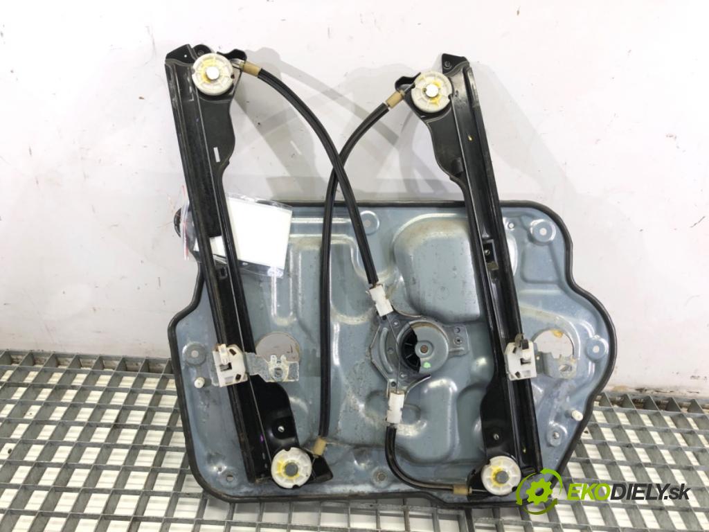 NISSAN QASHQAI J10 SUV 2007 78 kW 1.5 dCi 1461 mechanismus okna pravý přední část