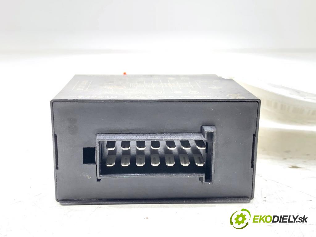 NISSAN QASHQAI J10 SUV 2007 78 kW 1.5 dCi 1461 Modul ťažného oka 321212 10R-047537 (Riadiaca jednotka ostatné)