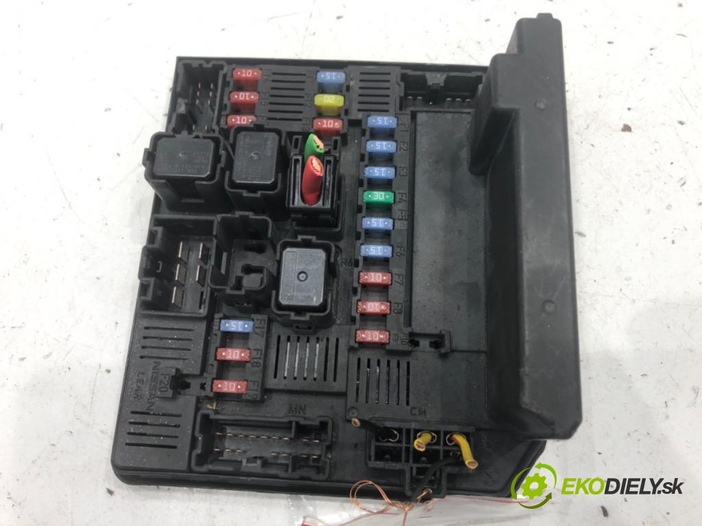 NISSAN QASHQAI J10 SUV 2007 78 kW 1.5 dCi 1461 modul BSI 284B7-JD00B (Pojistková skříňka)