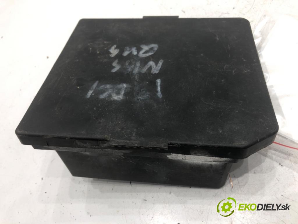 NISSAN QASHQAI J10 SUV 2007 78 kW 1.5 dCi 1461 modul BSI 284B7-JD00B (Pojistková skříňka)