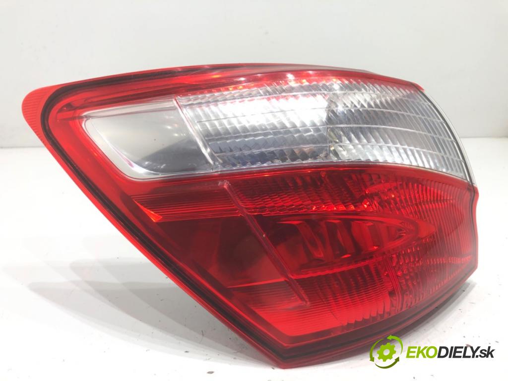 NISSAN QASHQAI J10 SUV 2007 78 kW 1.5 dCi 1461 světlo levý zadní část