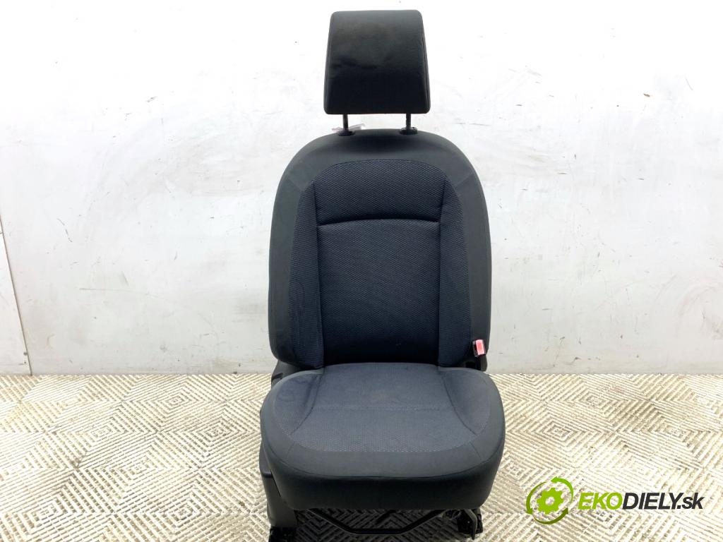 NISSAN QASHQAI J10 SUV 2007 78 kW 1.5 dCi 1461 sedadlo pravý přední část 