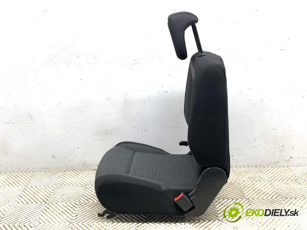 CITROEN BERLINGO II nadwozie wielkoprzestrzenne (MPV) 2018 88 kW 1.6 BlueHDi 120 1560 Sedadlo zadný  (Sedadlo)