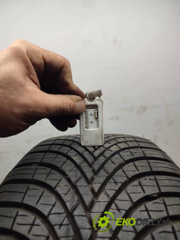 --- --- PNEUMATIKY: VÍCENÁ SEZÓNA: 2x 205/55/16