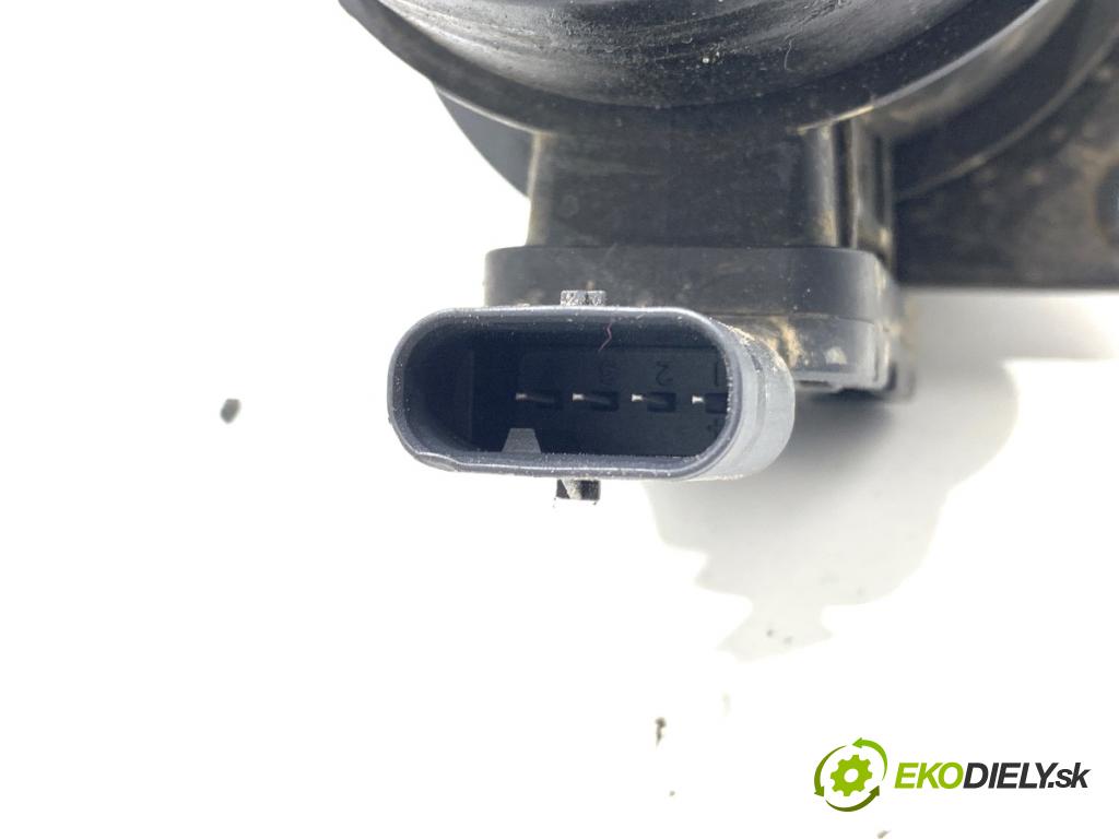 SKODA RAPID liftback 2018 85 kW 1.6 TDI 1598 Váha vzduchu 04L906461B (Váha vzduchu)