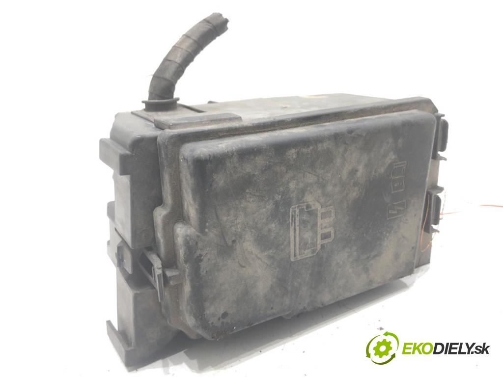 SKODA RAPID liftback 2018 85 kW 1.6 TDI 1598 skříňka poistková 6C0937132C (Pojistková skříňka)