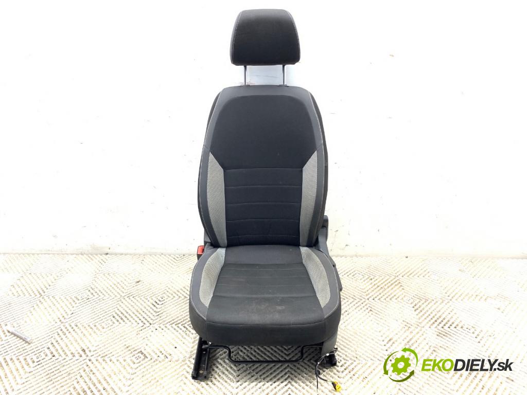 SKODA RAPID liftback 2018 85 kW 1.6 TDI 1598 sedadlo levý přední část 