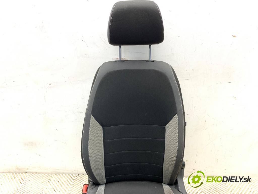 SKODA RAPID liftback 2018 85 kW 1.6 TDI 1598 sedadlo levý přední část