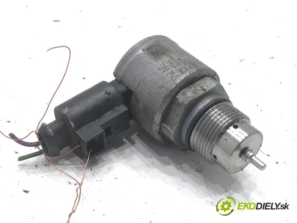 SKODA RAPID liftback 2018 85 kW 1.6 TDI 1598 Snímač tlaku paliva 04L130764D (Snímač)