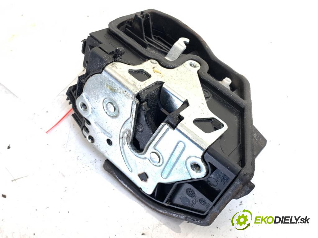 BMW F10 sedan 2010 120 kW 520 d 1995 zámok dveře pravý zadní část 7229460