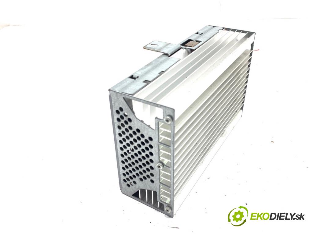 BMW F10 sedan 2010 120 kW 520 d 1995 Zosilňovač 9233592 (Zosilňovač)