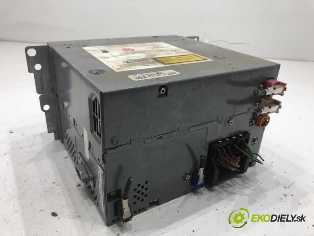 BMW F10 sedan 2010 120 kW 520 d 1995 RADIO 9237173 (Audio zariadenie)