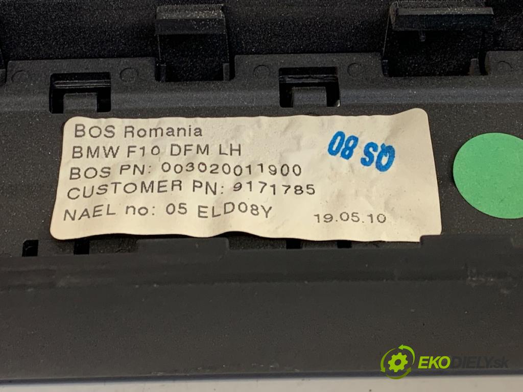 BMW F10 sedan 2010 120 kW 520 d 1995 Roleta dveře levý zadní část 9171785