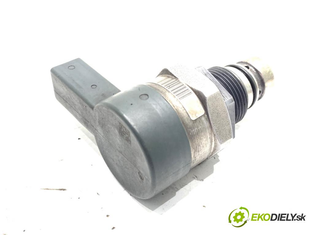 BMW F10 sedan 2010 120 kW 520 d 1995 Regulátor tlaku paliva 0281002949 (Palivový systém ostatné)