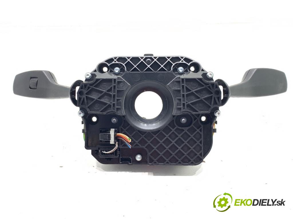 BMW F10 sedan 2010 120 kW 520 d 1995 Prepínač kombinovaný 9354047 (Prepínacie páčky pod volantom)