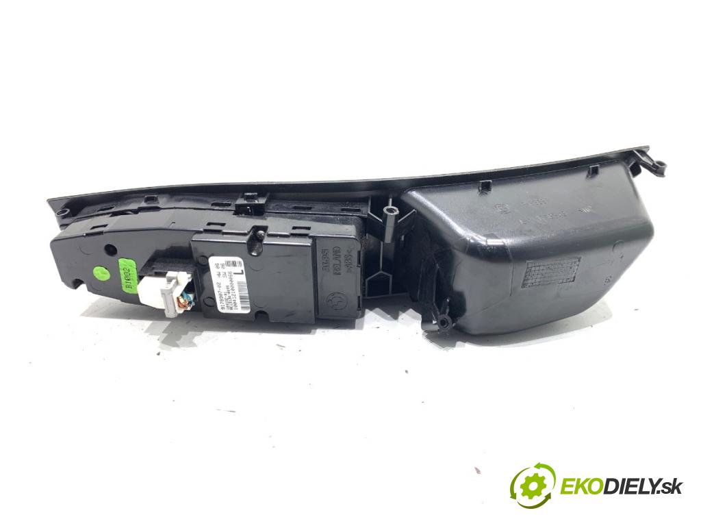 BMW F10 sedan 2010 120 kW 520 d 1995 Prepínač okien 9179907 (Prepínacie páčky pod volantom)