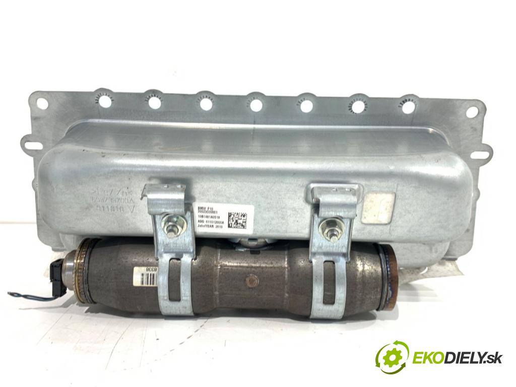 BMW F10 sedan 2010 120 kW 520 d 1995 AirBag spolujezdce 39923039801 (Airbag)