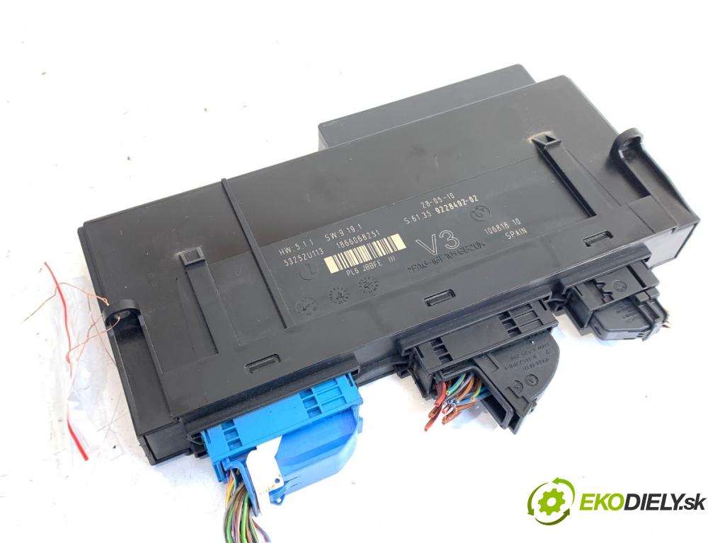 BMW F10 sedan 2010 120 kW 520 d 1995 Modul komfortu 9228492 (Modul komfortu)