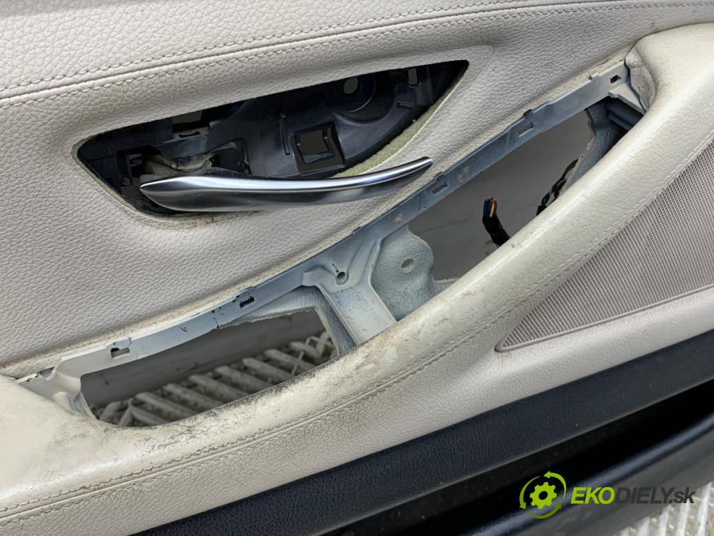 BMW F10 sedan 2010 120 kW 520 d 1995 ča dveře levý přední část