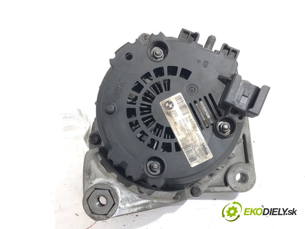 BMW F10 sedan 2010 120 kW 520 d 1995 Alternátor 8507625 (Alternátor)