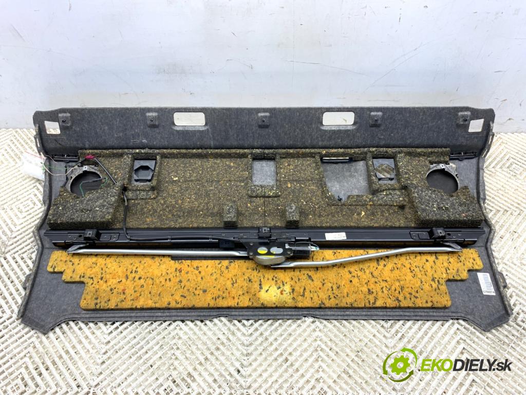 BMW F10 sedan 2010 120 kW 520 d 1995 Roleta kufra pláto zadní část 7238137