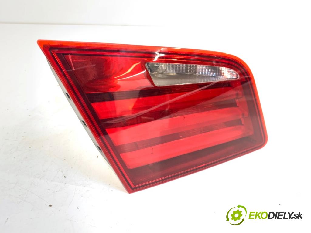 BMW F10 sedan 2010 120 kW 520 d 1995 světlo zadní část levá strana vnitřní 7203225 (Klika dveří ostatní)