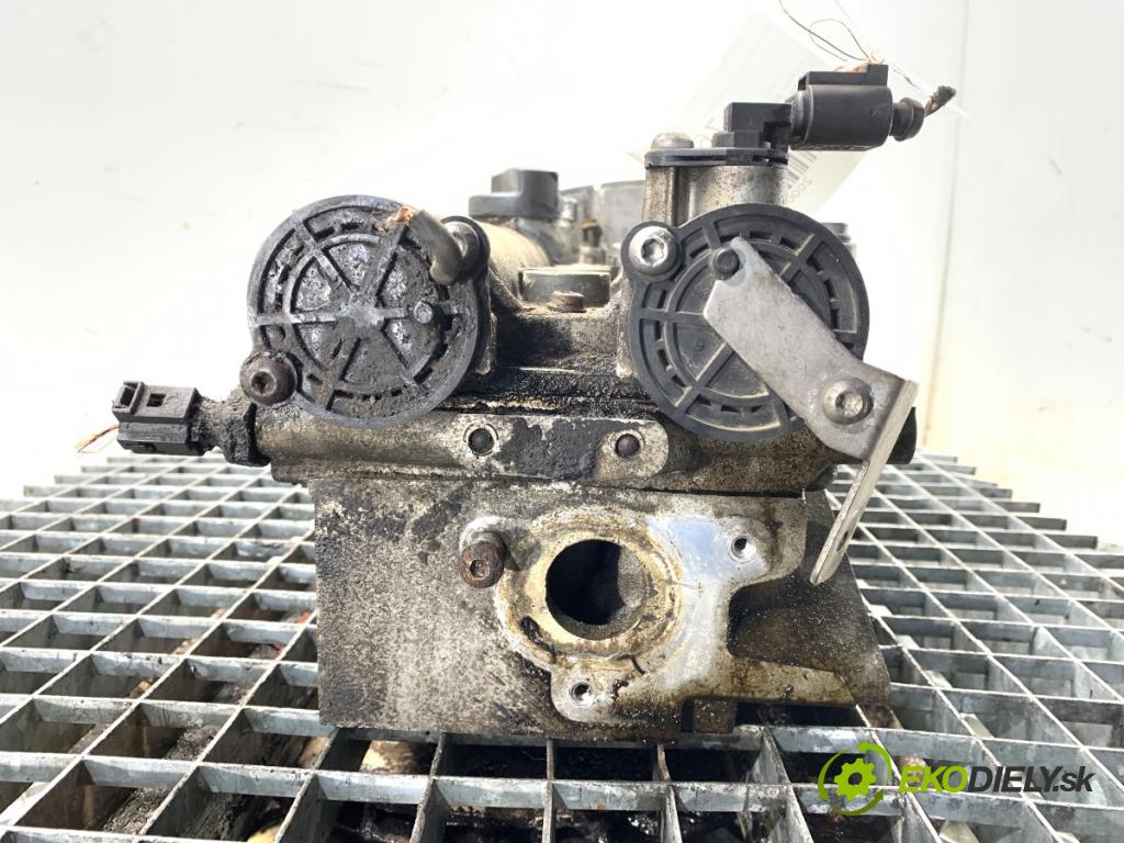 SKODA FABIA I Kombi 2007 59 kW 1.4 16V 1390 Hlava valcov 036103373AM (Hlava valcov)