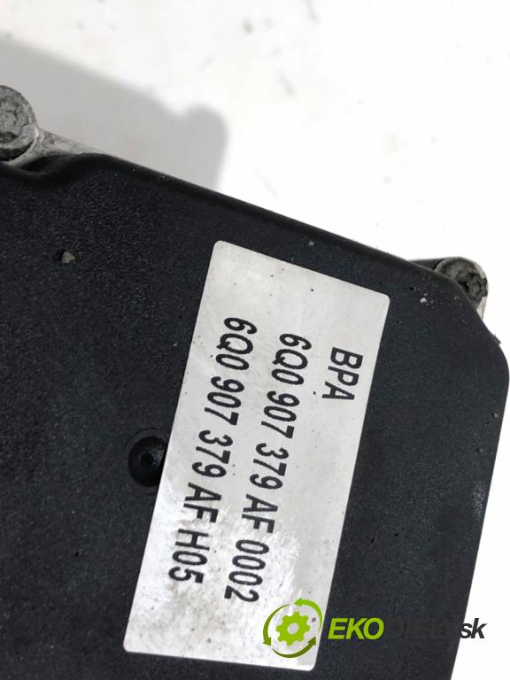 SKODA FABIA I Kombi 2007 59 kW 1.4 16V 1390 Pumpa ABS 6Q0614117S (Pumpa ABS)