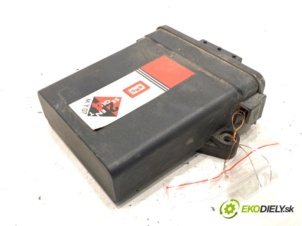 SKODA FABIA I Kombi 2007 59 kW 1.4 16V 1390 řídící jednotka LPG 67R011006