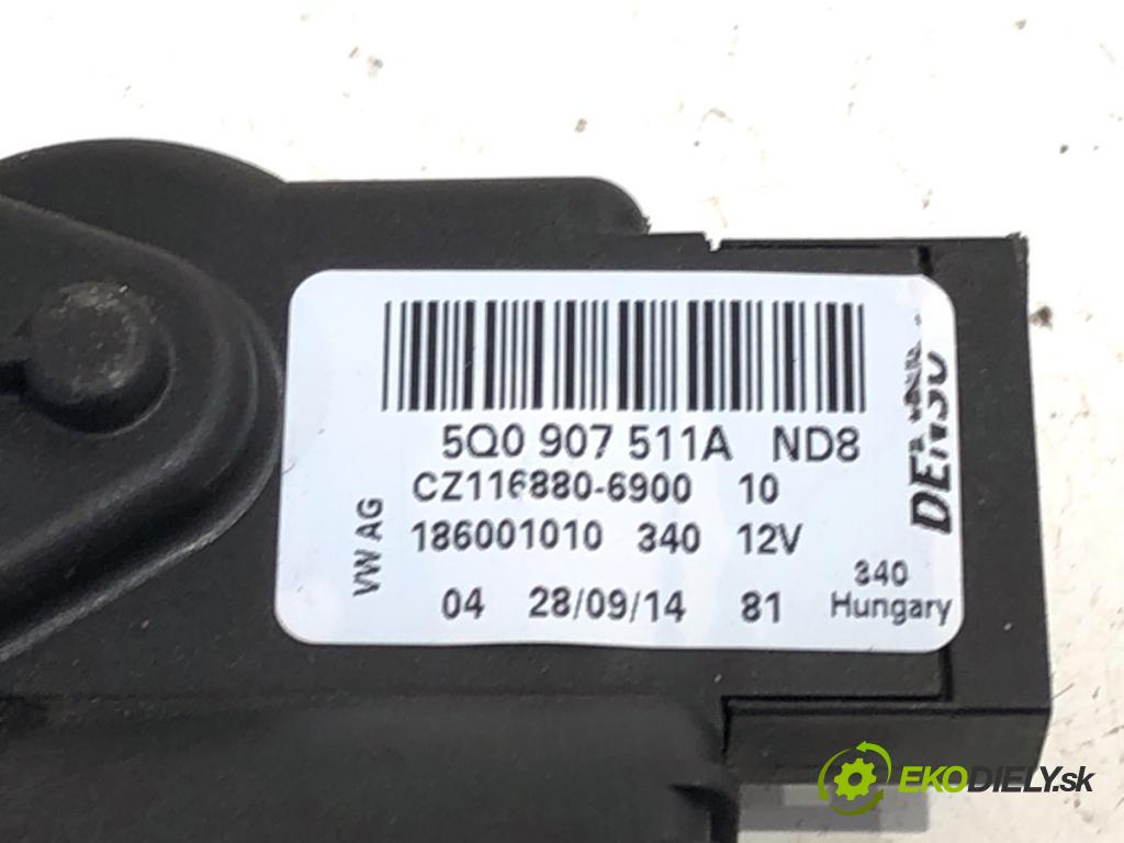 VW GOLF VII liftback 2014 90 kW 1.4 TSI 1395 motor topení 5Q0907511A