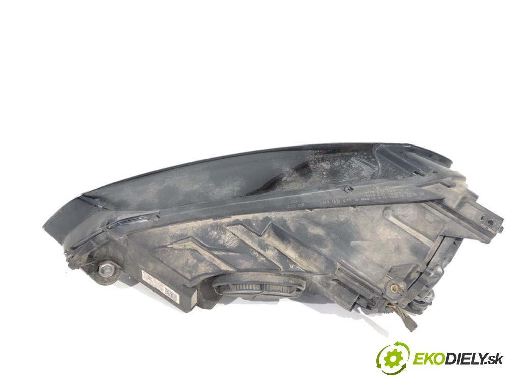 VW GOLF VII liftback 2014 90 kW 1.4 TSI 1395 Svetlomet pravy predný XENON 5G1941032