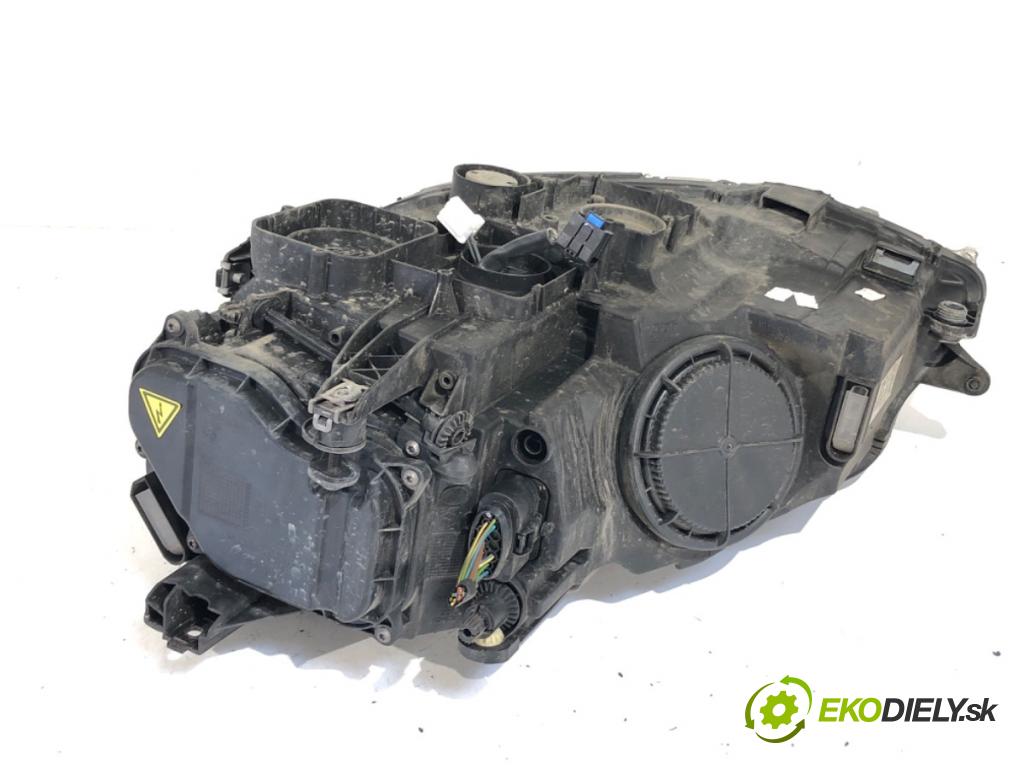 VW GOLF VII liftback 2014 90 kW 1.4 TSI 1395 Svetlomet pravy predný XENON 5G1941032