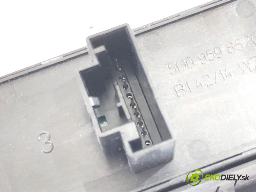 VW GOLF VII liftback 2014 90 kW 1.4 TSI 1395 Prepínač okien 5G0959857C (Prepínacie páčky pod volantom)