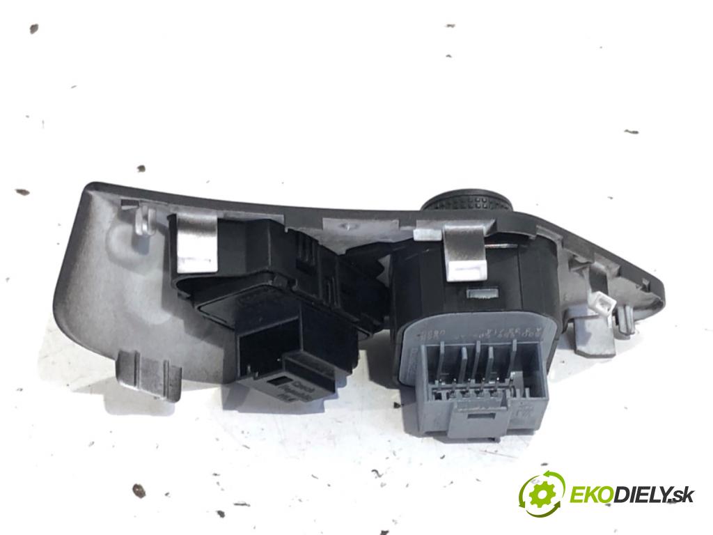 VW GOLF VII liftback 2014 90 kW 1.4 TSI 1395 Prepínač nastavenia spätných zrkadiel 5G0959565AC (Prepínacie páčky pod volantom)