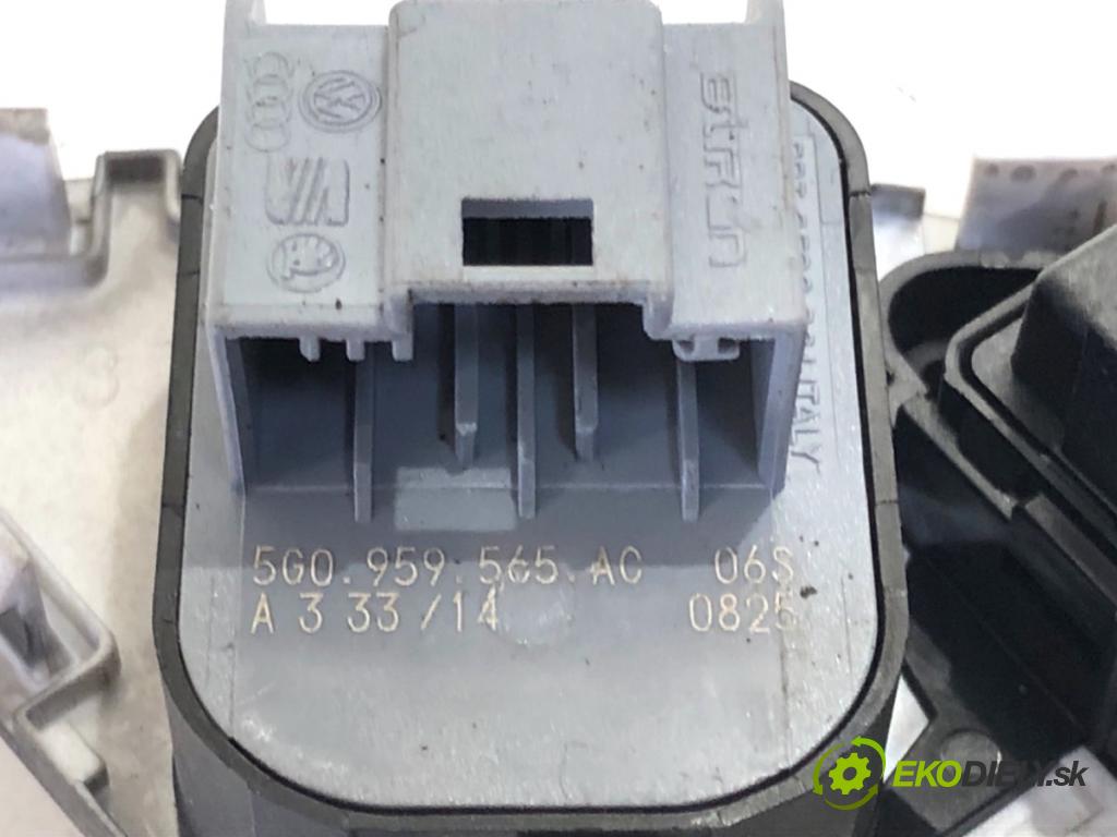 VW GOLF VII liftback 2014 90 kW 1.4 TSI 1395 Prepínač nastavenia spätných zrkadiel 5G0959565AC (Prepínacie páčky pod volantom)