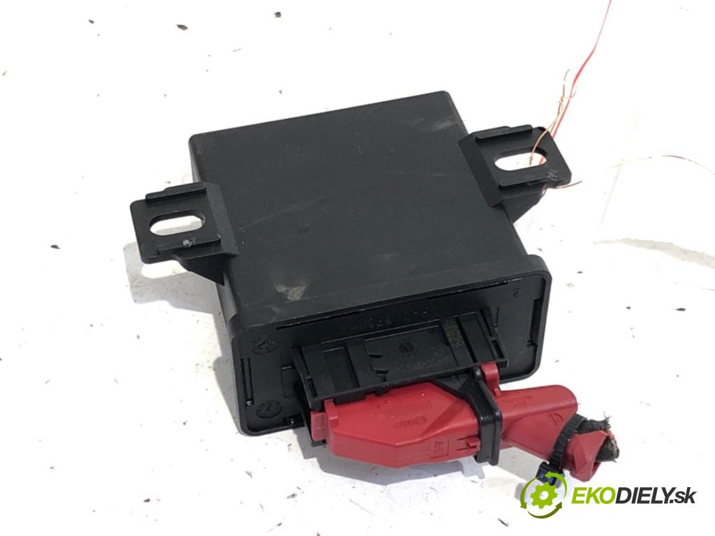 VW GOLF VII liftback 2014 90 kW 1.4 TSI 1395 Modul svetiel 5Q0937084AJ (Riadiaca jednotka ostatné)