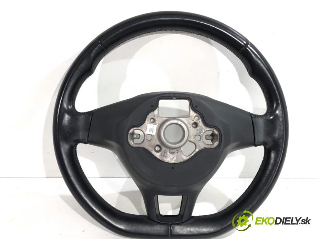 VW GOLF VII liftback 2014 90 kW 1.4 TSI 1395 Volant  (Volant)