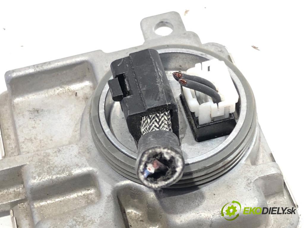 VW GOLF VII liftback 2014 90 kW 1.4 TSI 1395 Menič XENON 8K0941597E (Riadiaca jednotka xenónu)