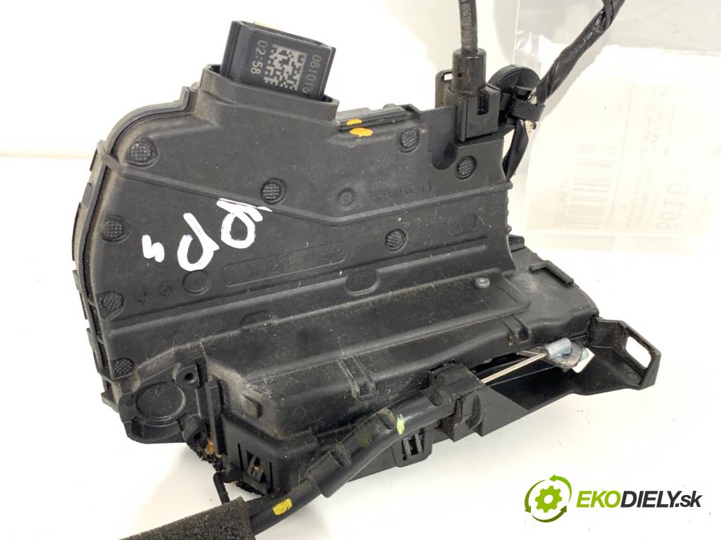 RENAULT CLIO IV liftback 2017 55 kW 1.5 dCi 75 1461 zámok dveře pravý přední část 805024563R