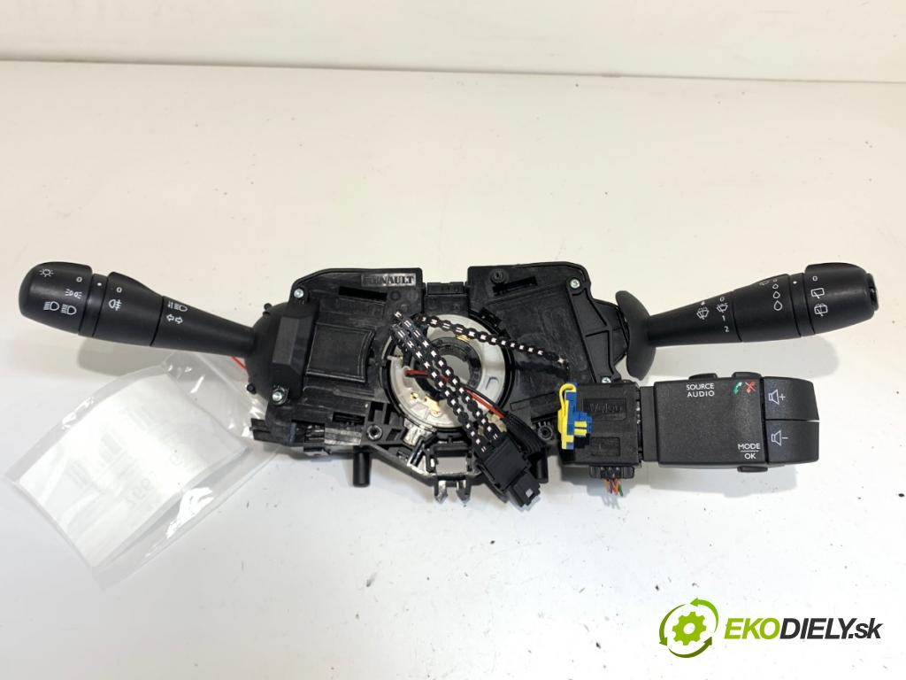 RENAULT CLIO IV liftback 2017 55 kW 1.5 dCi 75 1461 Prepínač kombinovaný 255675914R (Prepínacie páčky pod volantom)