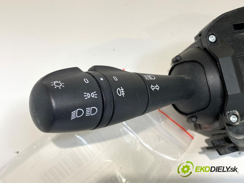 RENAULT CLIO IV liftback 2017 55 kW 1.5 dCi 75 1461 Prepínač kombinovaný 255675914R (Prepínacie páčky pod volantom)