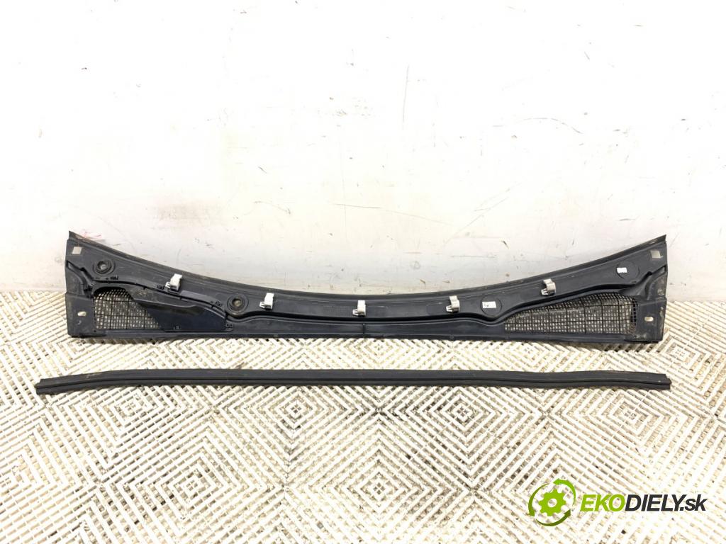 RENAULT CLIO IV liftback 2017 55 kW 1.5 dCi 75 1461 Torpédo, plast pod čelné okno 668115228R (Torpédo (plast pod čelným sklom))