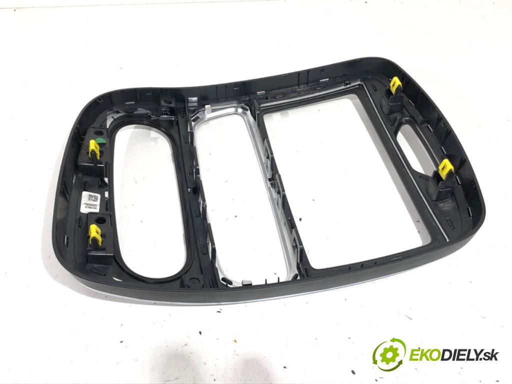 RENAULT CLIO IV liftback 2017 55 kW 1.5 dCi 75 1461 lišty kryt 682605325R (Lišta)