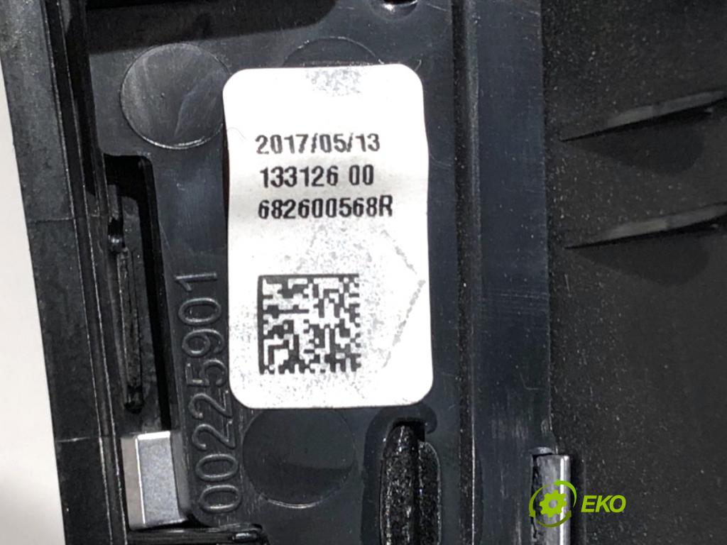 RENAULT CLIO IV liftback 2017 55 kW 1.5 dCi 75 1461 lišty kryt 682605325R (Lišta)