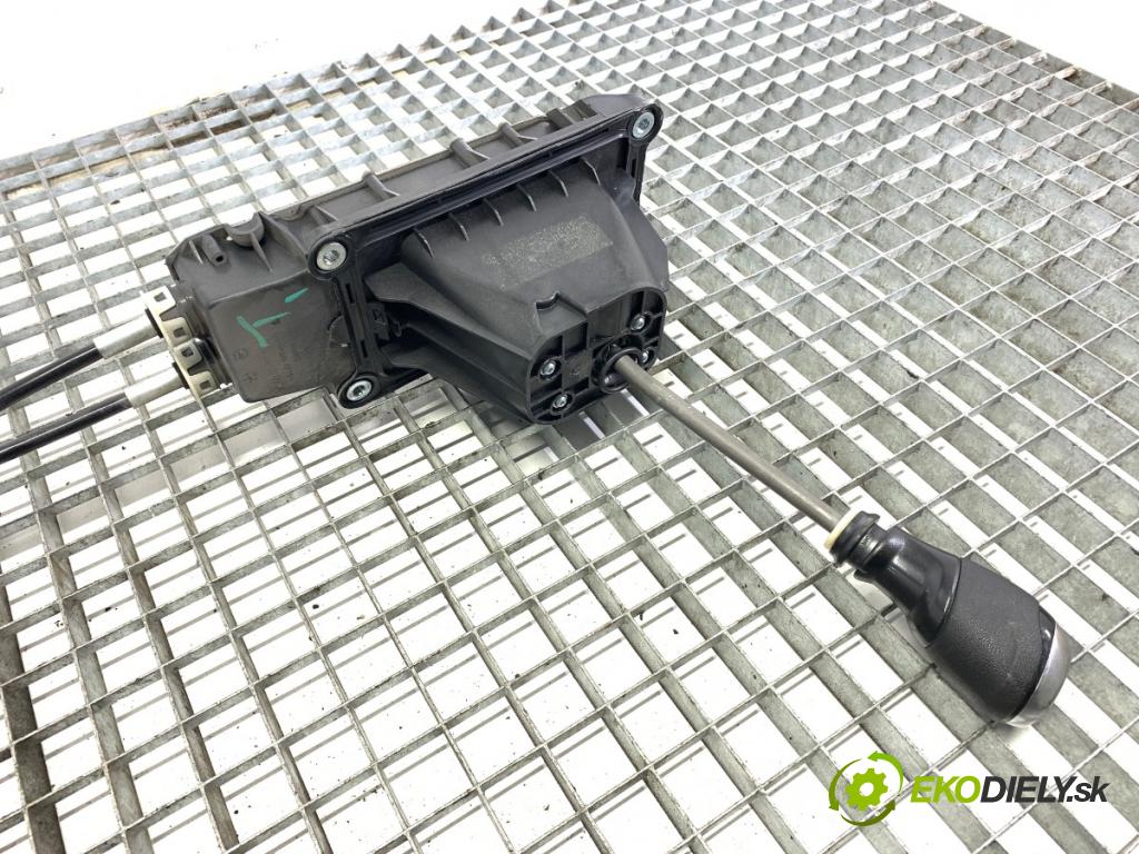 RENAULT CLIO IV liftback 2017 55 kW 1.5 dCi 75 1461 Kulisa (Rýchlostná páka (kulisa))