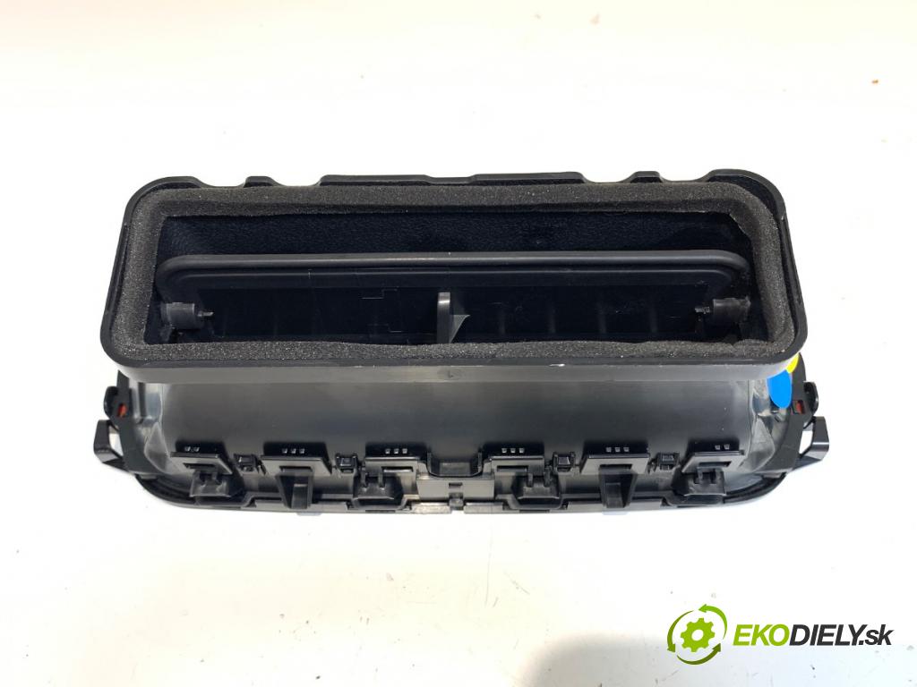 RENAULT CLIO IV liftback 2017 55 kW 1.5 dCi 75 1461 mří topení přední část 687502204R