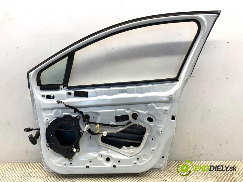 RENAULT CLIO IV liftback 2017 55 kW 1.5 dCi 75 1461 dveře pravý přední část
