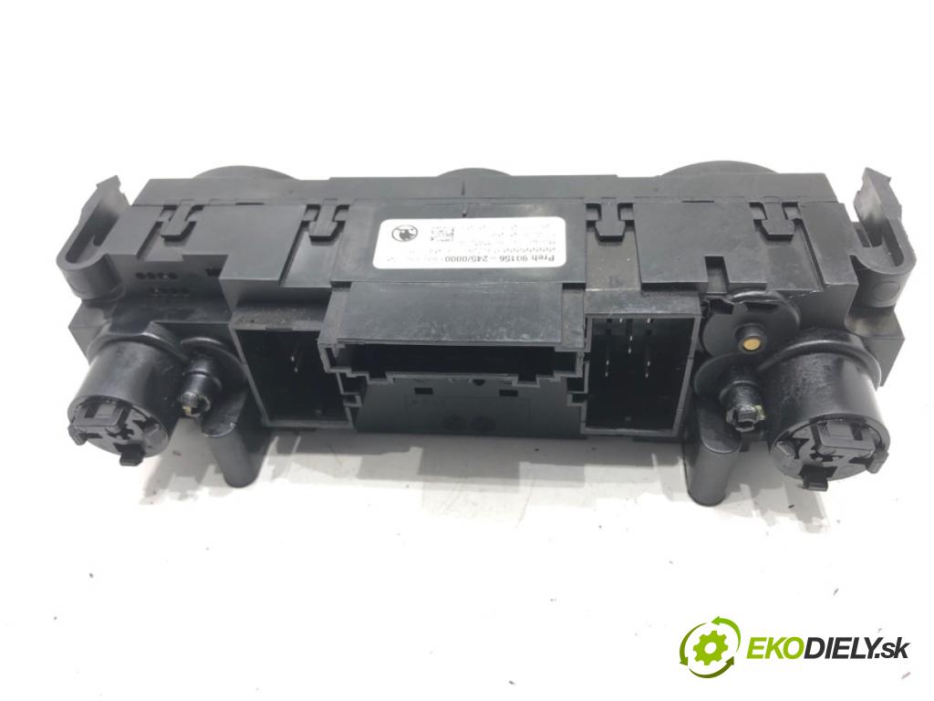 SKODA RAPID liftback 2018 85 kW 1.6 TDI 1598 Panel ovládania kúrenia 5JA820045C (Prepínacie páčky pod volantom)