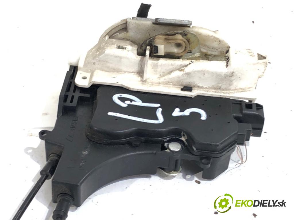 PEUGEOT 4007 SUV 2008 115 kW 2.2 HDi 2179 zámok dveře levý přední část
