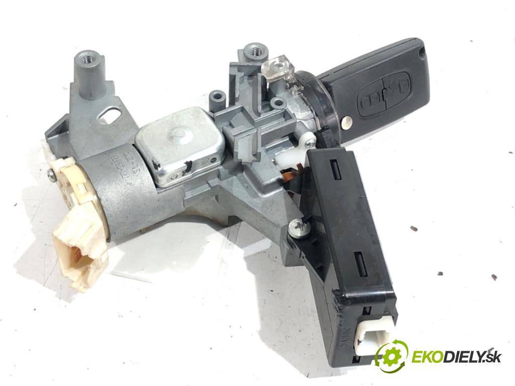 PEUGEOT 4007 SUV 2008 115 kW 2.2 HDi 2179 spinačka 8670A012 (Spínacia skrinka)